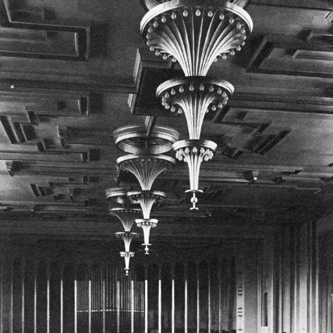 Historisches Foto der Kronleuchter im ehemaligen Festsaal der Stadthalle Mülheim an der Ruhr