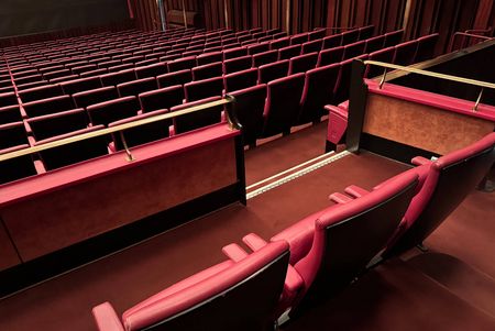 Rettungsweg in der Parkettloge im Theatersaal der Stadthalle Mülheim