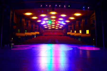 LED-Beleuchtung im Theatersaal der Stadthalle Mülheim