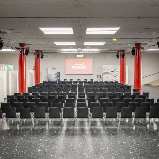 Reihenbestuhlung für eine Tagung im Ruhrfoyer der Stadthalle Mülheim