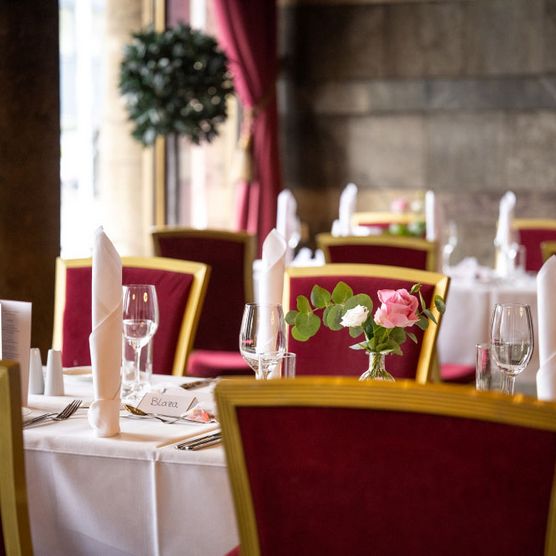 Tischdekoration für eine Hochzeit im Caruso in der Stadthalle Mülheim