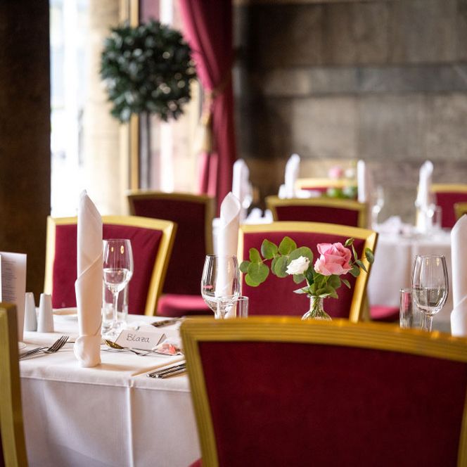Tischdekoration für eine Hochzeit im Caruso in der Stadthalle Mülheim